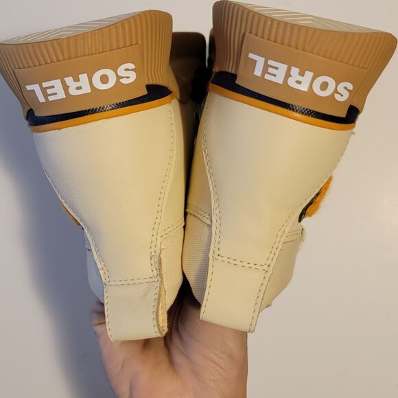 NEW Sorel Out N About IV Varsity Boots Womens 9 Winter Comfort Cozy Outdoors - Picture 3 of 8